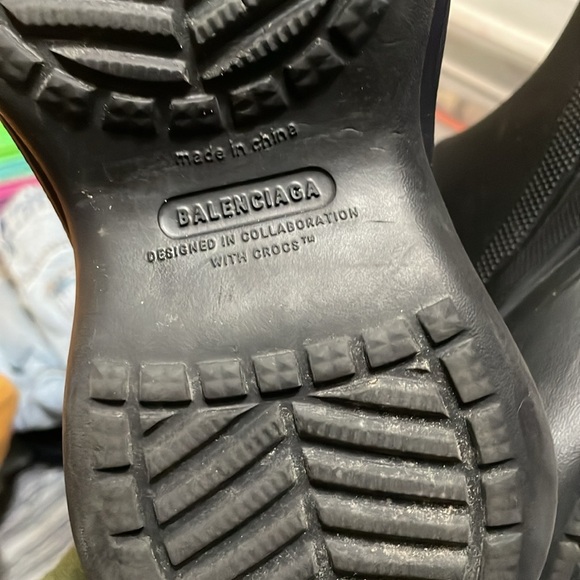 Balenciaga x Crocs Boots - Picture 6 of 11